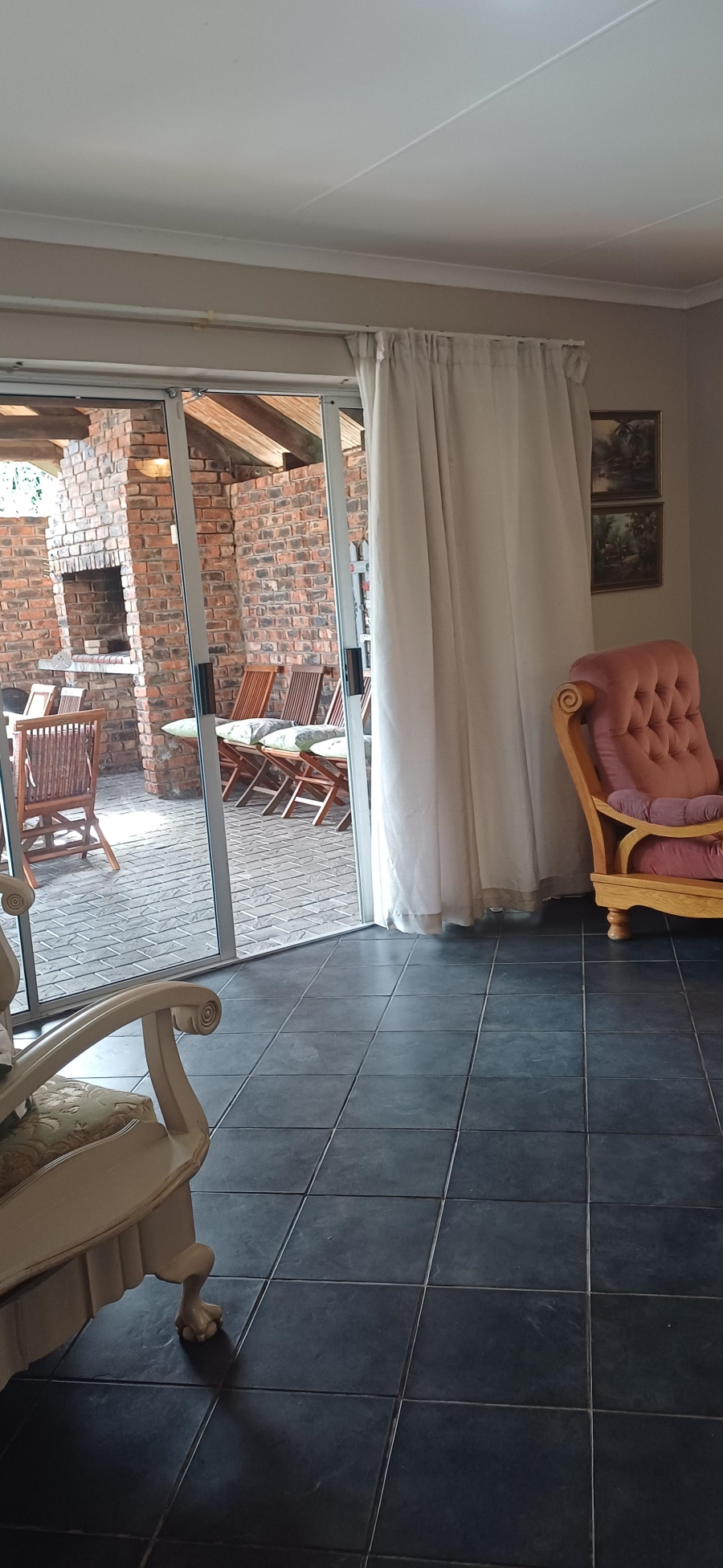 5 Bedroom Property for Sale in Fraaiuitsig Western Cape